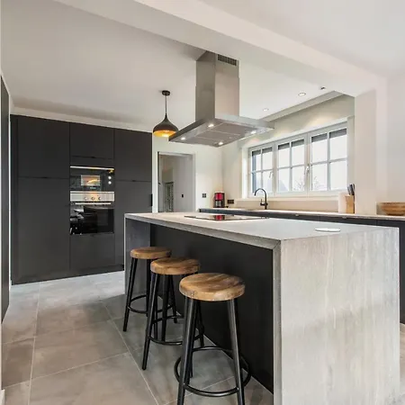 Big Modern And Bright Near Coast Villa